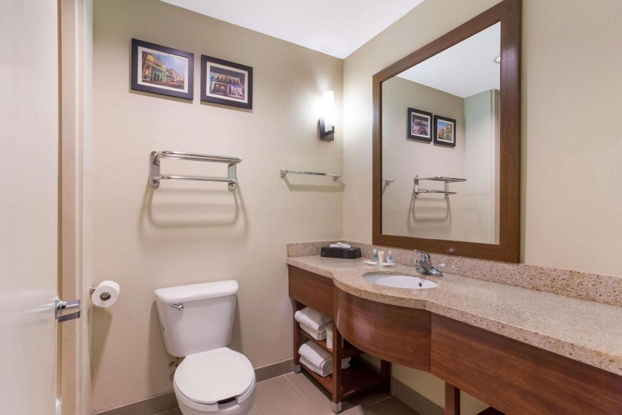 Comfort Suites North Mobile Saraland Ngoại thất bức ảnh