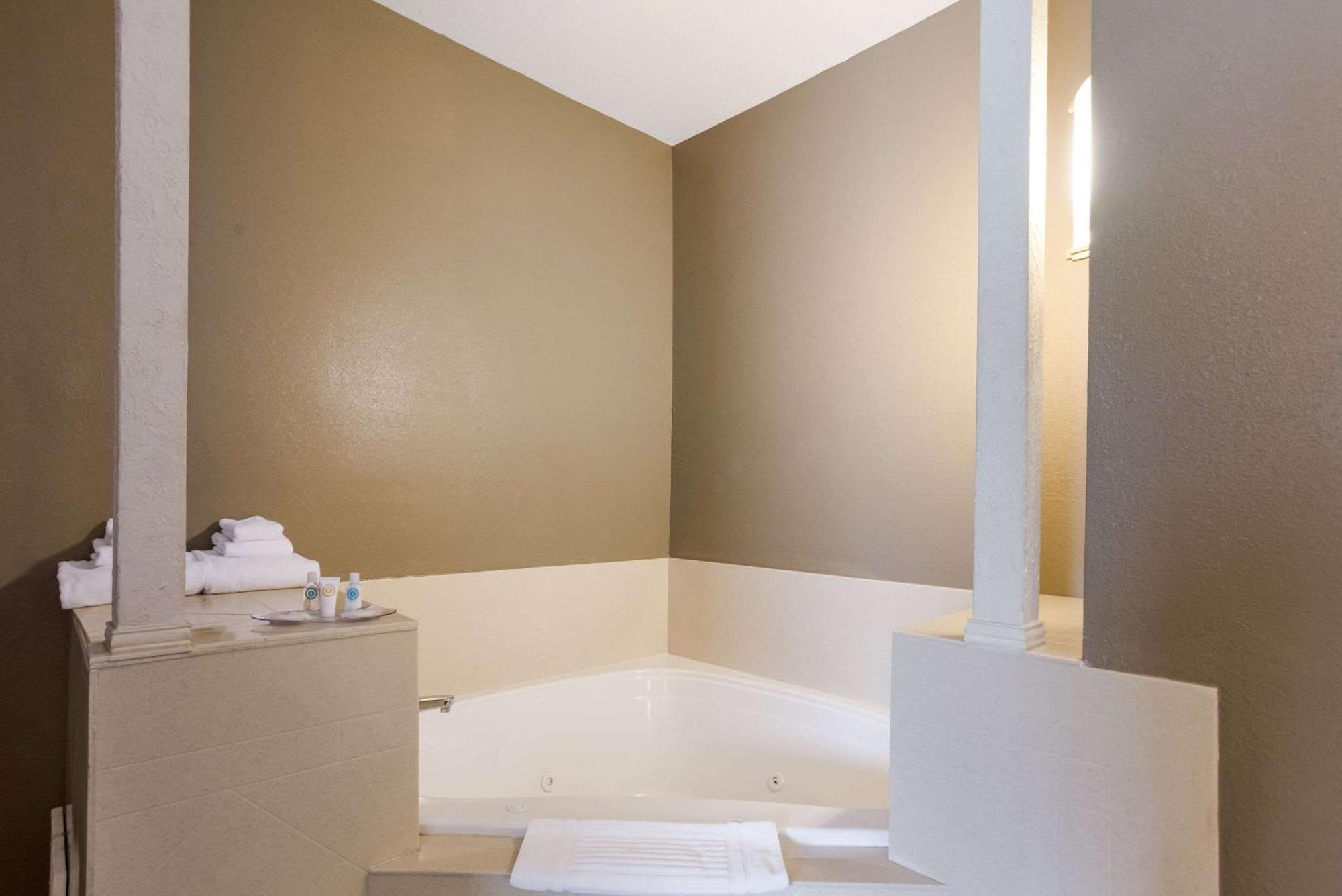 Comfort Suites North Mobile Saraland Ngoại thất bức ảnh